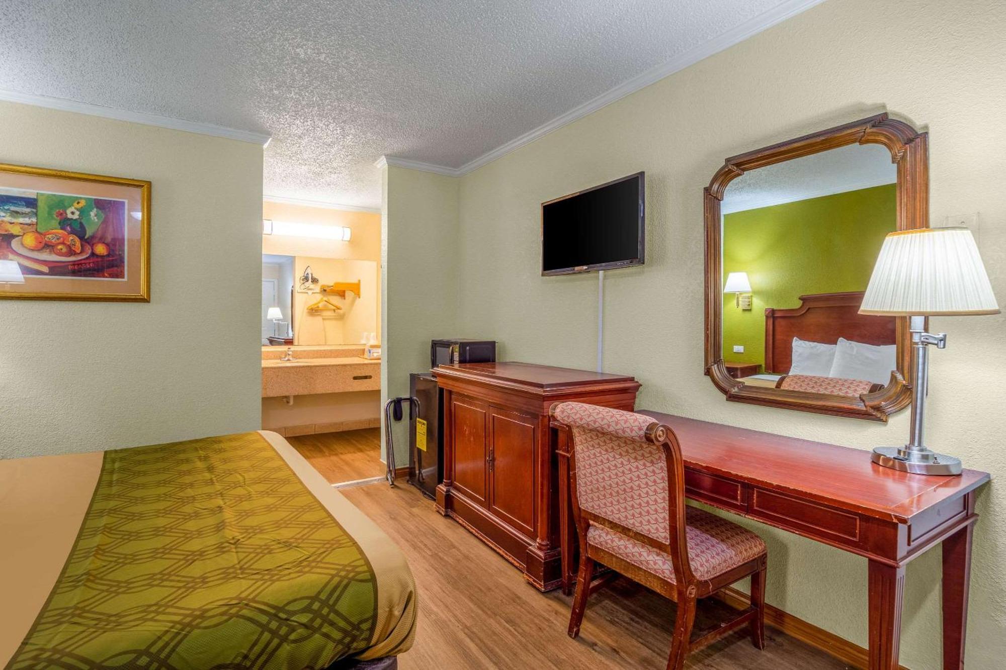Rodeway Inn & Suites Fort Jackson Κολούμπια Εξωτερικό φωτογραφία