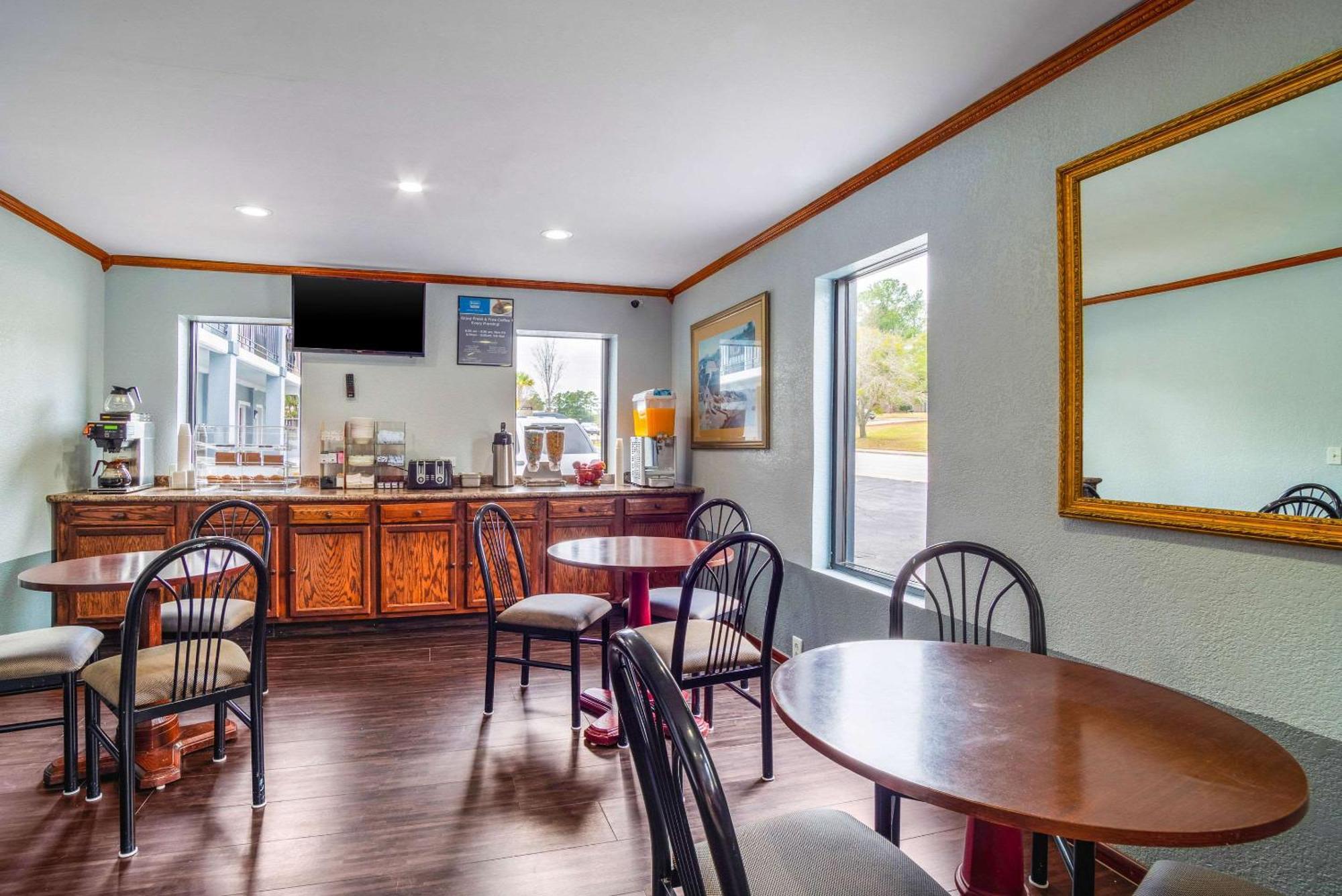 Rodeway Inn & Suites Fort Jackson Κολούμπια Εξωτερικό φωτογραφία