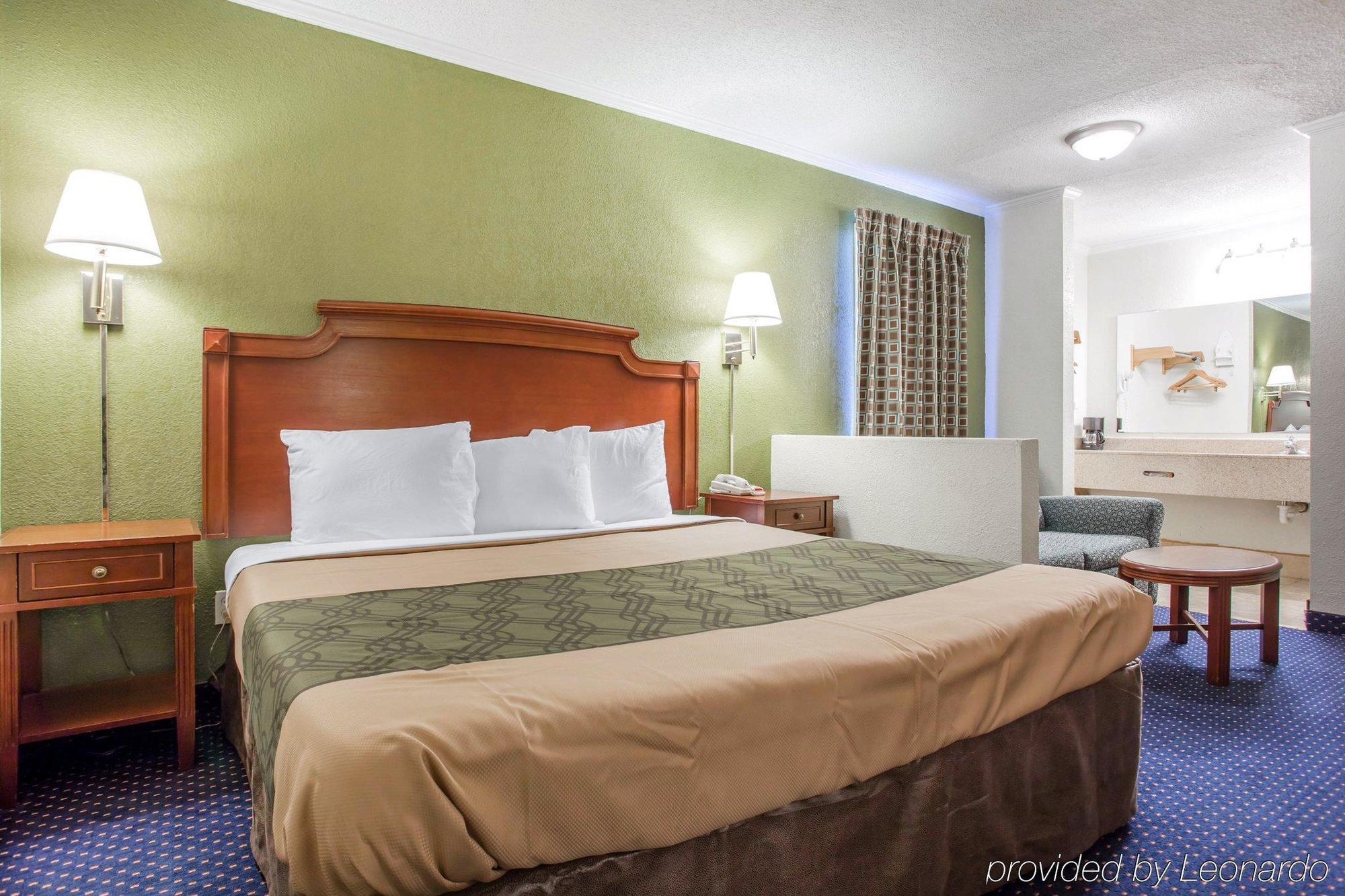 Rodeway Inn & Suites Fort Jackson Κολούμπια Εξωτερικό φωτογραφία