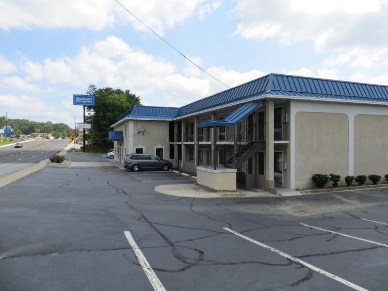 Rodeway Inn & Suites Fort Jackson Κολούμπια Εξωτερικό φωτογραφία