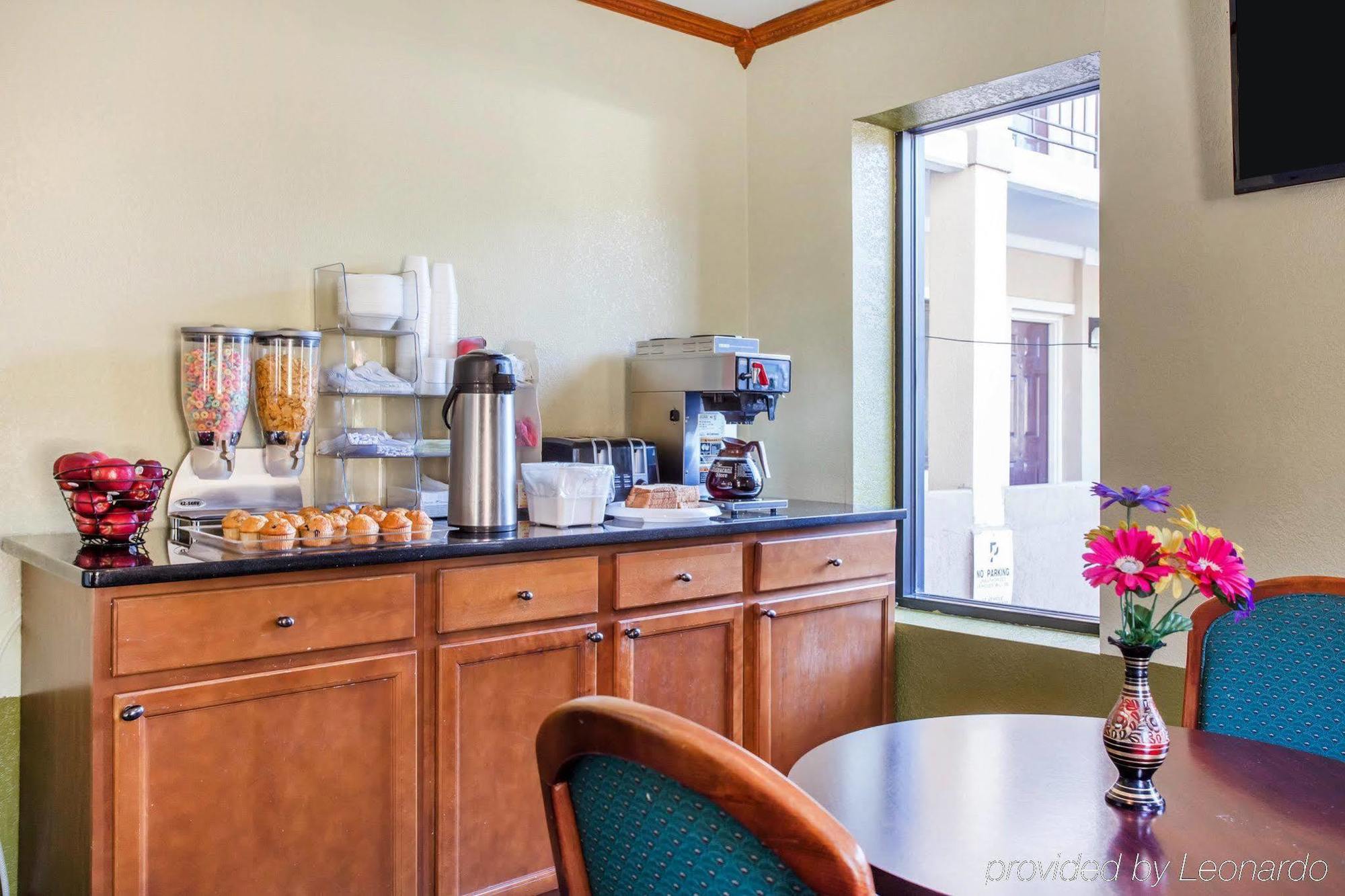 Rodeway Inn & Suites Fort Jackson Κολούμπια Εξωτερικό φωτογραφία